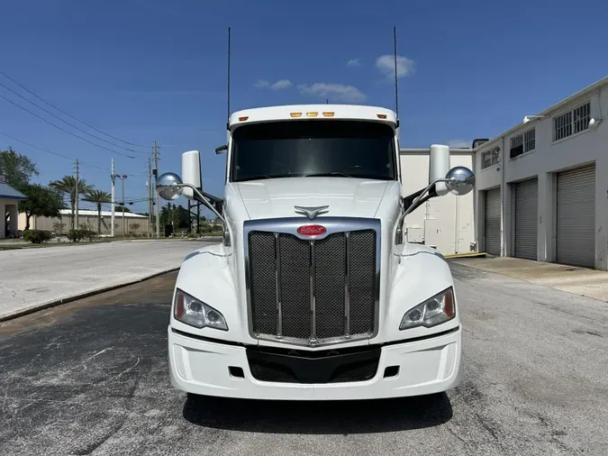 2021 Peterbilt 579
