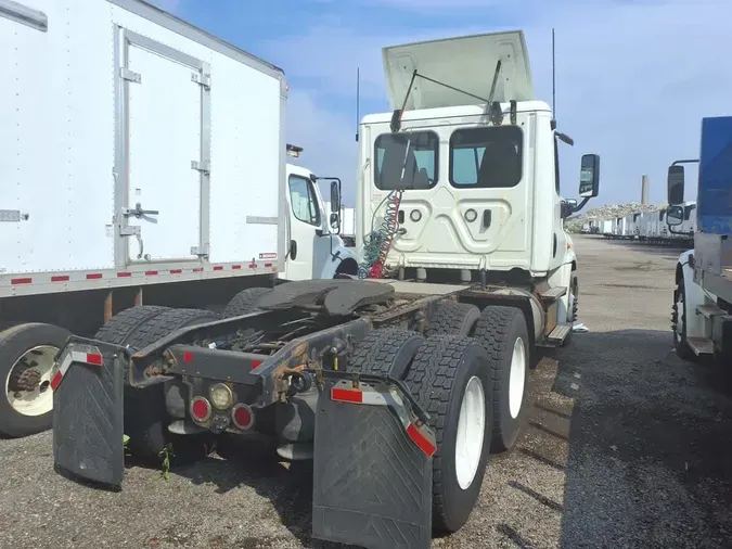 2018 FREIGHTLINER CASCADIA 125