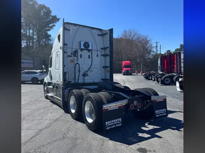 2021 FREIGHTLINER CASCADIA 126