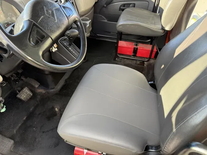 2019 International 4300