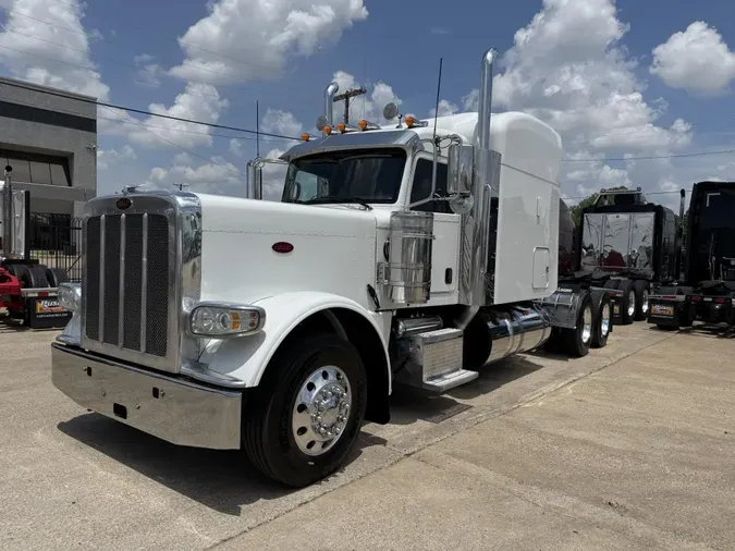 2022 Peterbilt 389242aeb7c9a4cf9e58e99d94f39c2c027