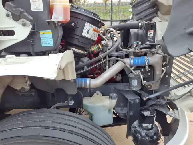 2019 FREIGHTLINER/MERCEDES M2 106