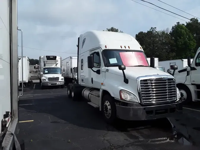 2019 FREIGHTLINER/MERCEDES CASCADIA 125242d8b631444101f9b8d43ee0e288391