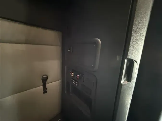 2020 FREIGHTLINER CASCADEVO1