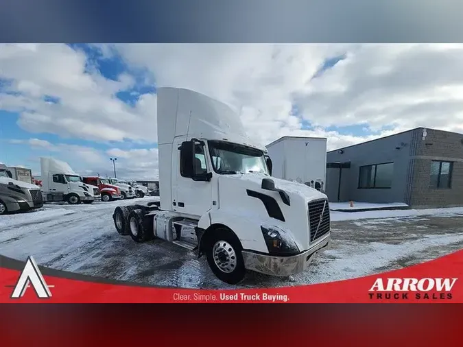 2018 VOLVO VNL300