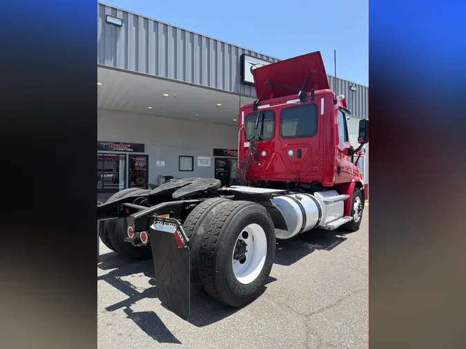 2019 FREIGHTLINER/MERCEDES CASCADIA 113242f31f12434b0b54a9ee1bcdaa2534f