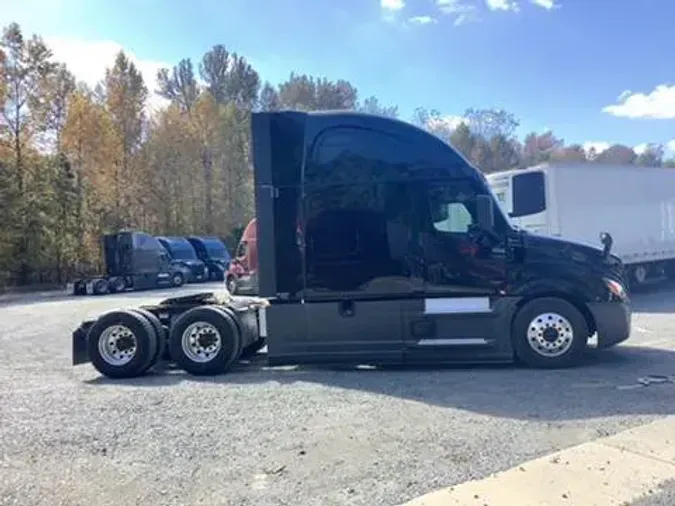 2022 Freightliner Cascadia