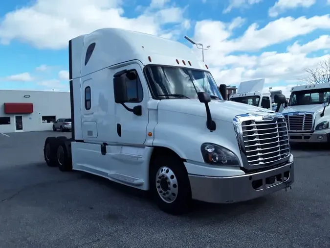 2019 FREIGHTLINER/MERCEDES CASCADIA 125