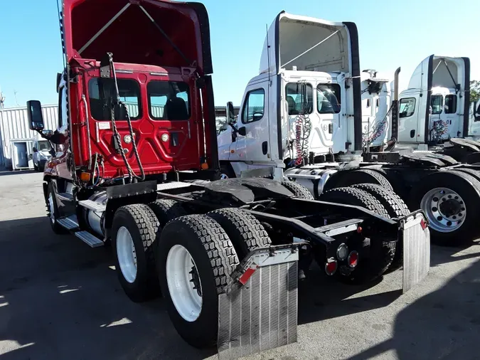 2017 FREIGHTLINER/MERCEDES CASCADIA 125