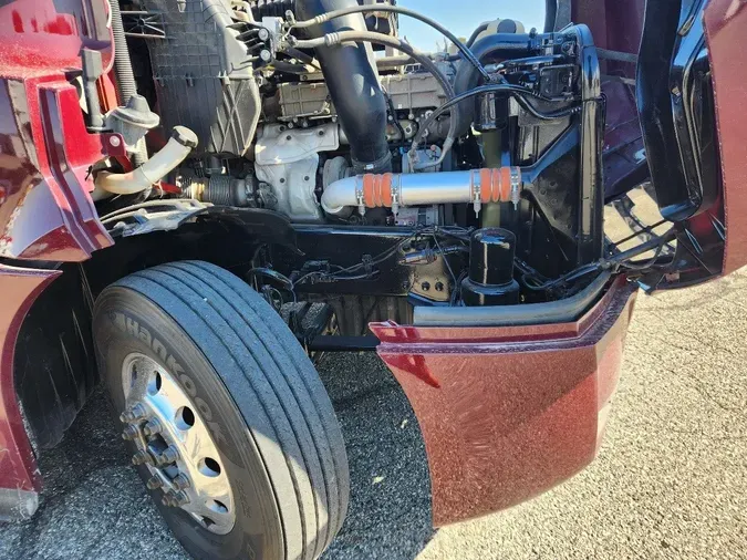 2020 FREIGHTLINER Cascadia 126