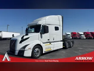 2021 VOLVO VNL740