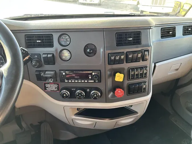 2021 Peterbilt 579