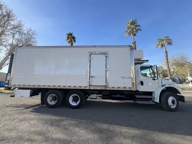 2017 FREIGHTLINER/MERCEDES M2 106