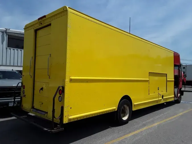 2016 FRTLR CUSTOM CHASSIS CORP MT55