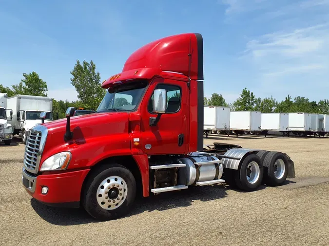 2018 FREIGHTLINER/MERCEDES CASCADIA 125243f198046981194a211e407b269e73d