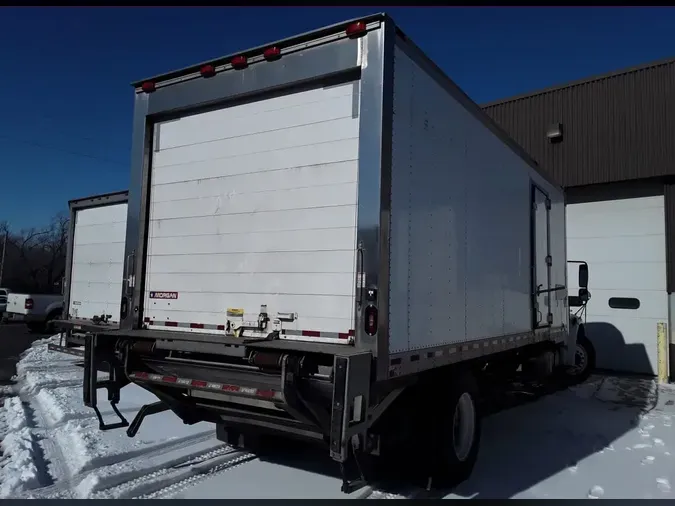 2019 FREIGHTLINER/MERCEDES M2 106
