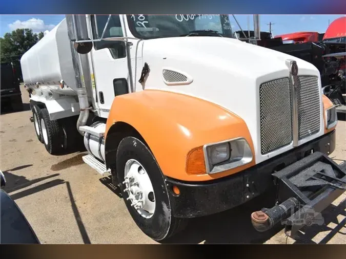 2007 KENWORTH T300