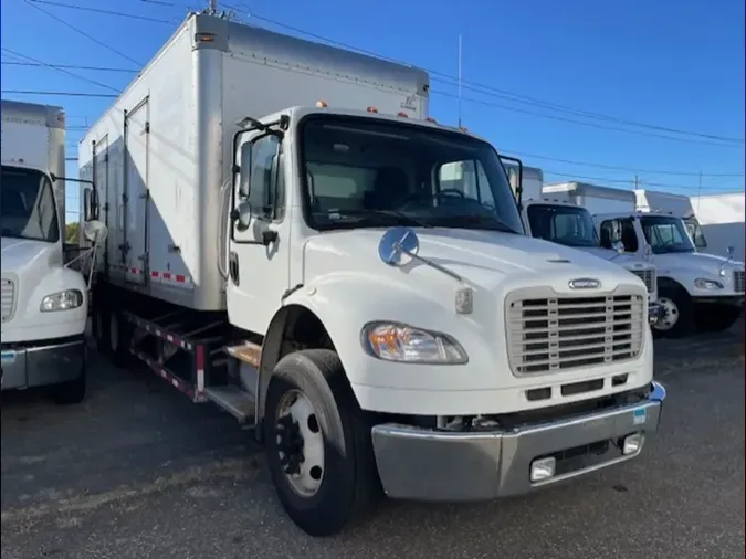 2017 FREIGHTLINER/MERCEDES M2 106