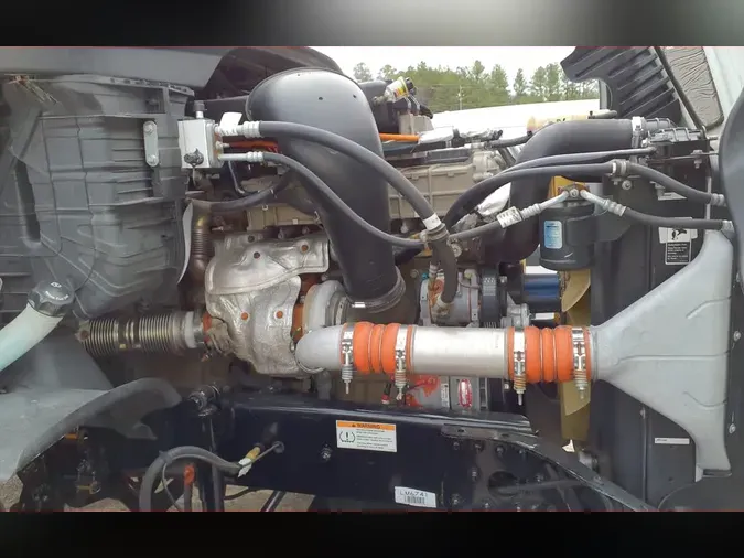 2020 FREIGHTLINER/MERCEDES CASCADIA 125