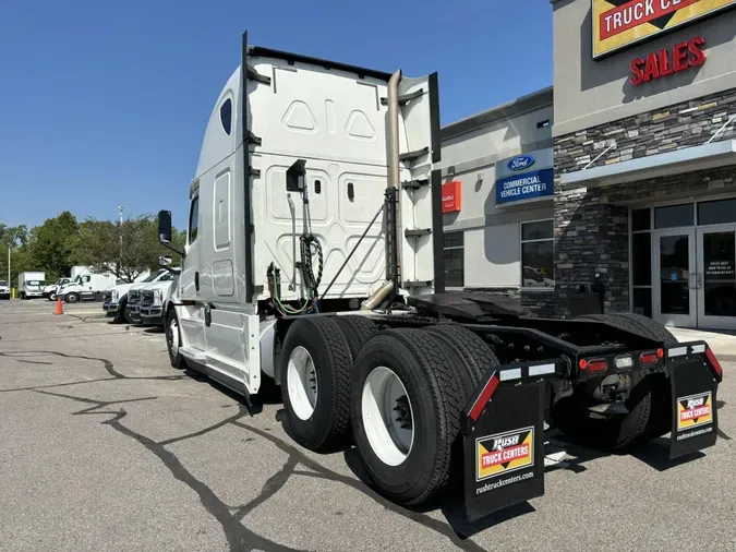 2020 Freightliner Cascadia