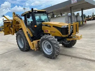 2017 CHALLENGER MT465E