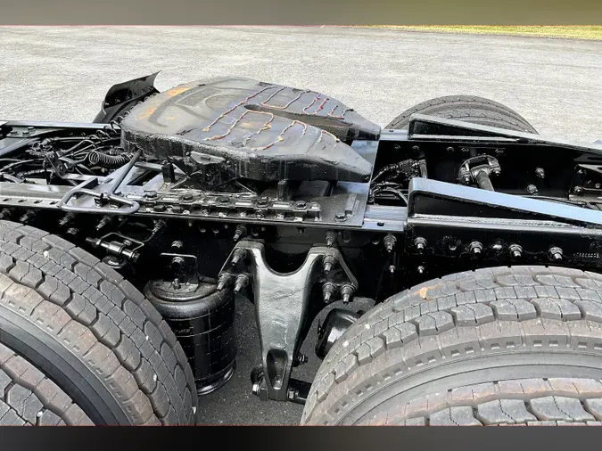 2021 INT LT625 6x424494c53de8b59e9b5c933de8aa03be7