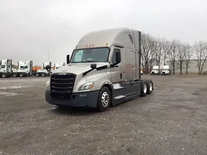 2023 Freightliner Cascadia