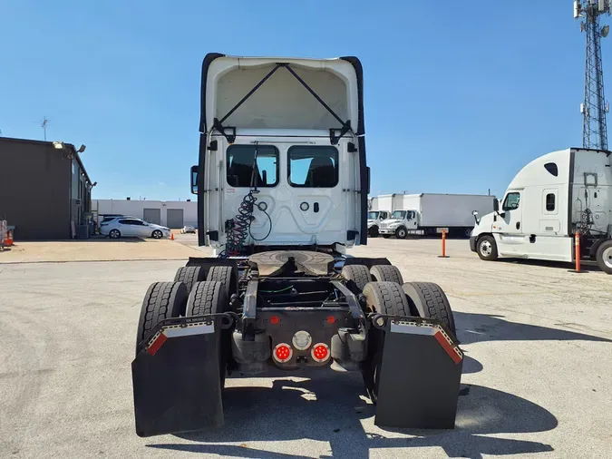 2019 FREIGHTLINER/MERCEDES CASCADIA 125