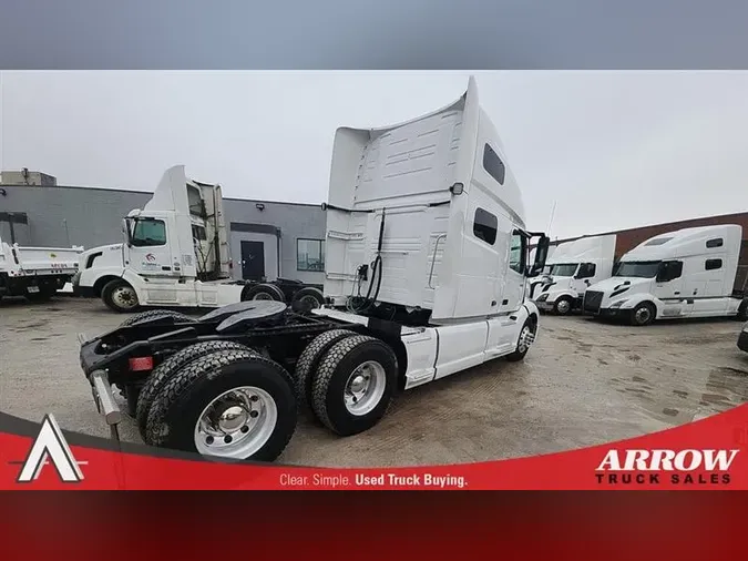 2021 VOLVO VNL64T760