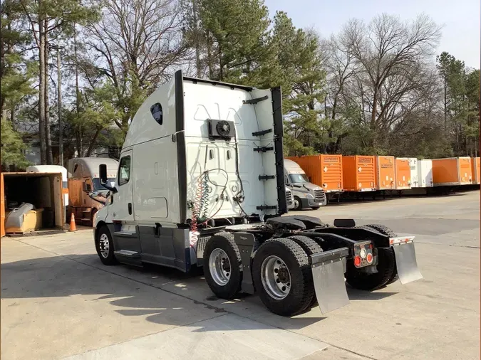 2020 Freightliner Cascadia