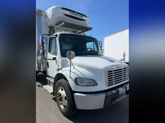 2016 FREIGHTLINER/MERCEDES M2 106