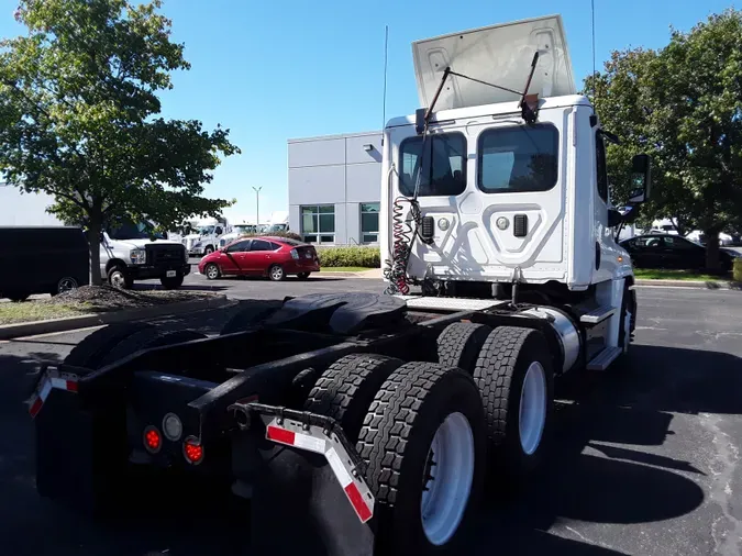 2016 FREIGHTLINER/MERCEDES CASCADIA 125