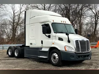 2018 Freightliner Corp. CASCADIA