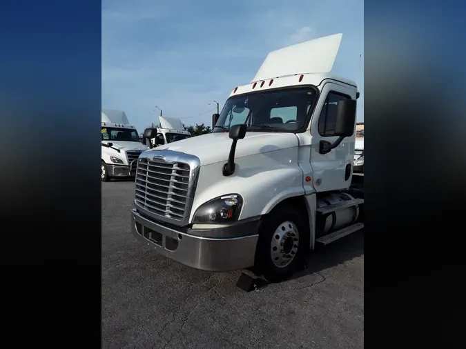 2020 FREIGHTLINER/MERCEDES CASCADIA 125245dc191c4c6bff0b4b0a8998dfb75e6