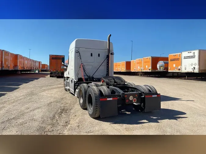 2020 Freightliner Cascadia