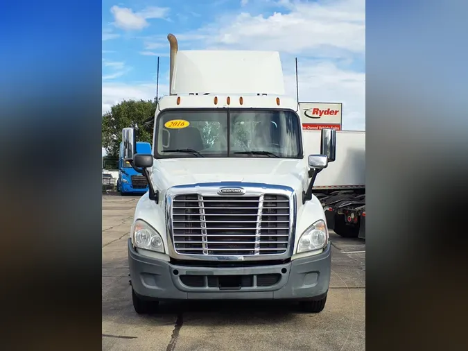 2016 FREIGHTLINER/MERCEDES CASCADIA 125
