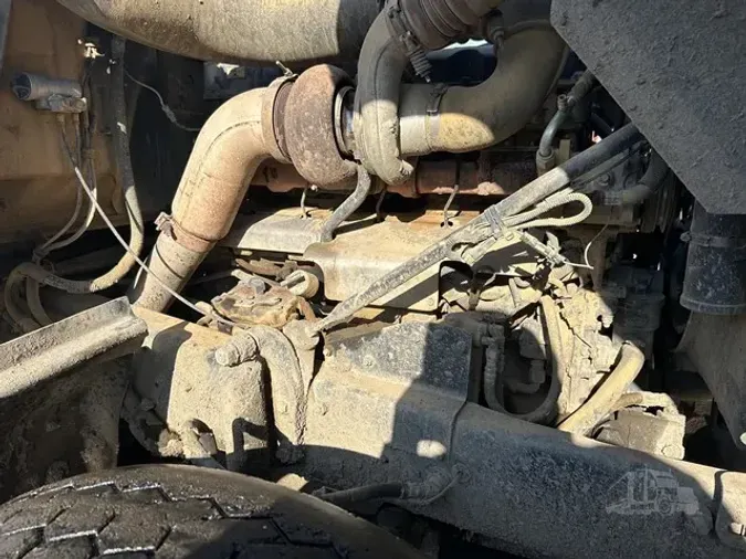 2000 MACK RD688S24698cb4a5bb275c7a81aeac2feda2e7