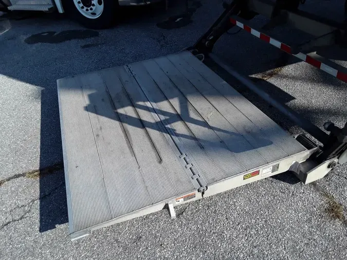 2019 FREIGHTLINER/MERCEDES M2 106246a3d4d8b9614867991afb96f5822e2