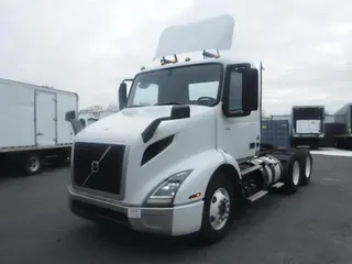 2019 VOLVO VNL