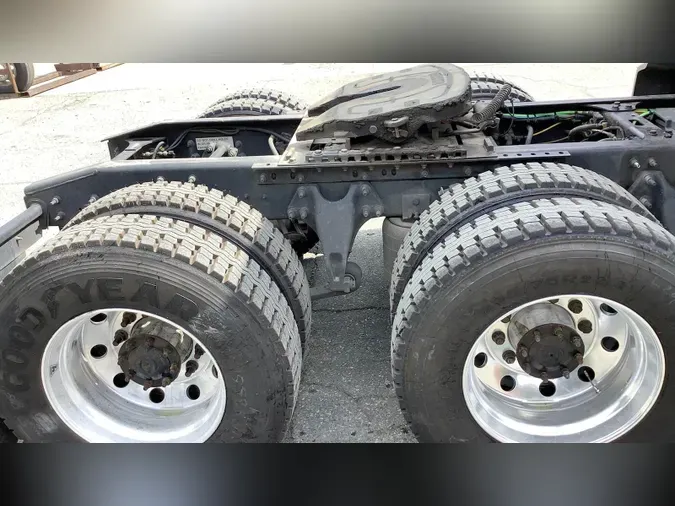 2022 International LT247527a7dffd3841ba0d26c39d0acca3