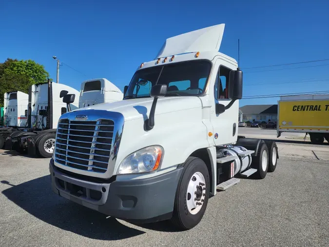 2016 FREIGHTLINER/MERCEDES CASCADIA 1252476571e1c3b47ac0d36f23e16d0d7f7