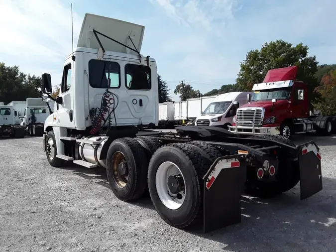 2019 FREIGHTLINER CASCADIA 125