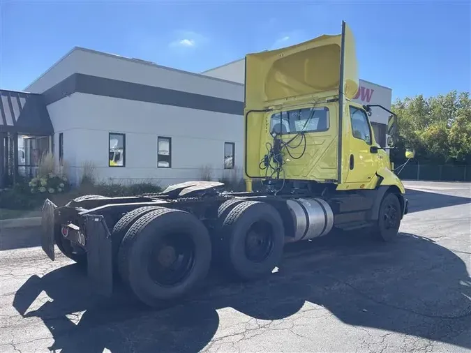 2018 INTERNATIONAL RH613