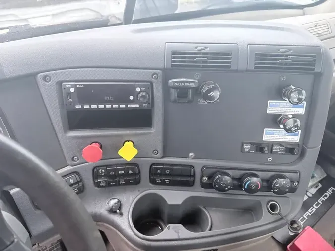 2020 FREIGHTLINER/MERCEDES CASCADIA 125247fd85bf420f91e5b3e018dd2752c14