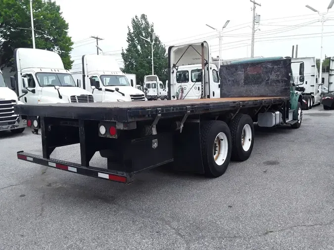2015 FREIGHTLINER M2 106