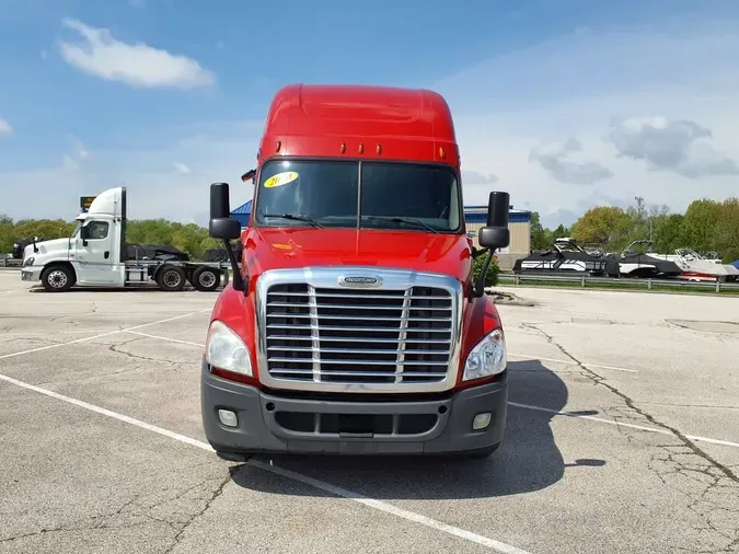 2020 FREIGHTLINER/MERCEDES CASCADIA 125