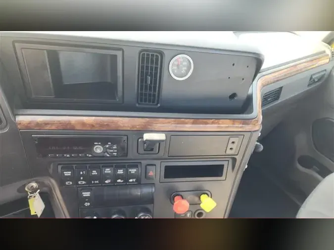 2018 INTERNATIONAL RH613