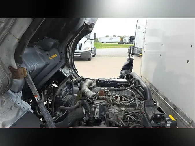 2020 HINO 195