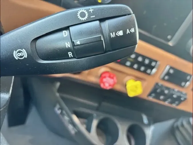 2022 Freightliner PT126SLP