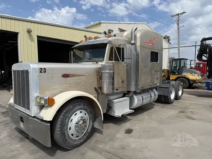 2002 PETERBILT 379EXHD248d01659d353635a65ebbe5158d2b2d